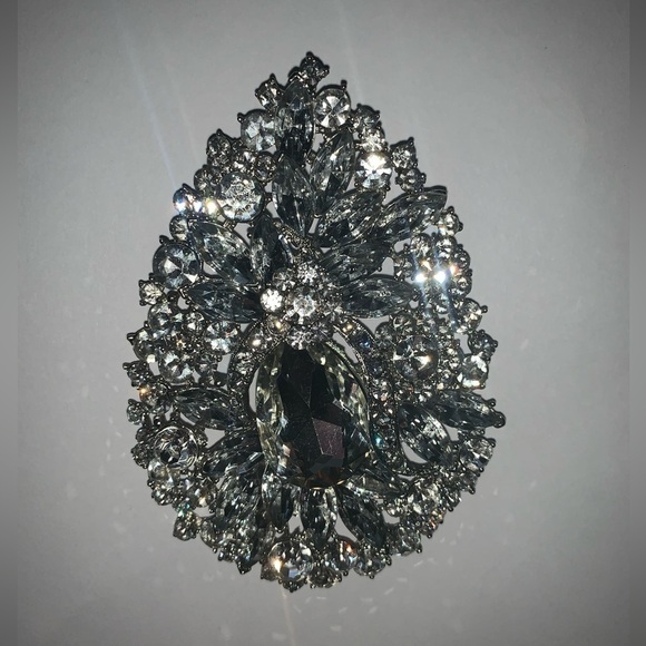 H) Bridal Tear Drop Rhinestone Crystal Pendant/Brooch - Picture 7 of 9